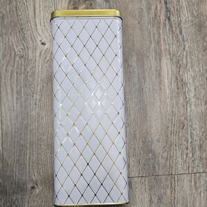 White and Gold Diamond Pattern Tin